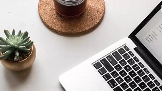 什么是Docker？如何用Docker容器化Python应用？